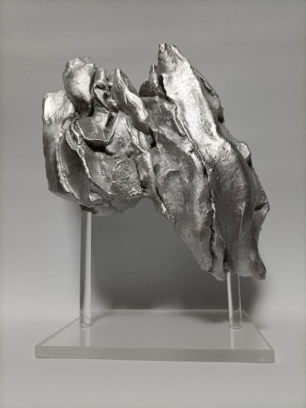 Fusione – Opera della serie Simulacri Cosmici by Alessandra Chillè, Sculpture /Aluminium fusion